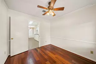 12502 Queensbury Ln, Houston, TX 77024 - Photo 11