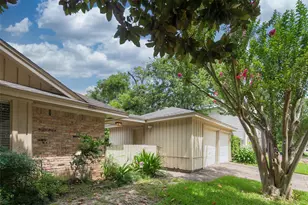 12502 Queensbury Ln, Houston, TX 77024 - Photo 23