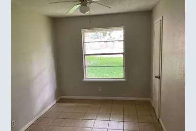405 Oyster Creek Court, Richwood, TX 77531 - Photo 11