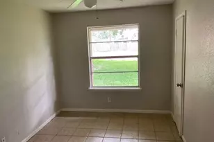 405 Oyster Creek Ct, Richwood, TX 77531 - Photo 11
