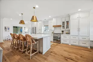 810 Silvergate Dr, Houston, TX 77079 - Photo 9