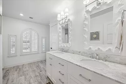 810 Silvergate Drive, Houston, TX 77079 - Photo 21