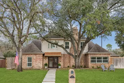 810 Silvergate Drive, Houston, TX 77079 - Photo 1