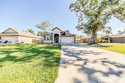 267 Freeman Boulevard, West Columbia, TX 77486 - Photo 7