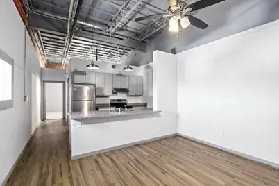 612 W Texas Avenue Unit 205, Baytown, TX 77520 - Photo 7