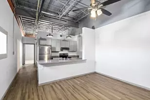 612 W Texas Ave, Baytown, TX 77520 - Photo 7