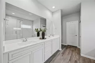 488 Westlake Lndg, Conroe, TX 77304 - Photo 17