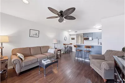 560 Pleasure Island Boulevard #222, Port Arthur, TX 77640 - Photo 7