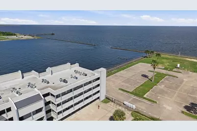 560 Pleasure Island Boulevard #222, Port Arthur, TX 77640 - Photo 35