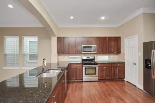 1137 W 24th St, Houston, TX 77008 - Photo 33
