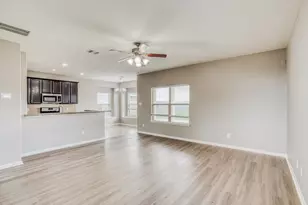 5102 Lagoon Ct, Bacliff, TX 77518 - Photo 5