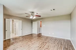 5102 Lagoon Ct, Bacliff, TX 77518 - Photo 11