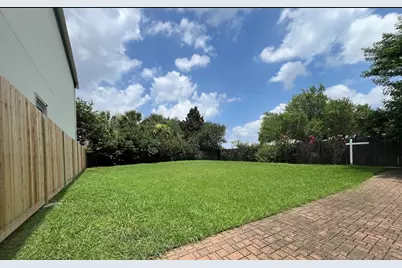 1300 Ketch, League City, TX 77573 - Photo 21