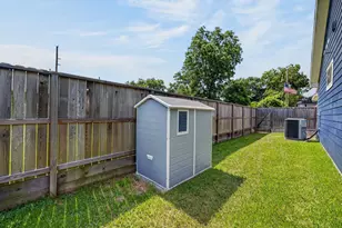 509 Texas St, Tomball, TX 77375 - Photo 33