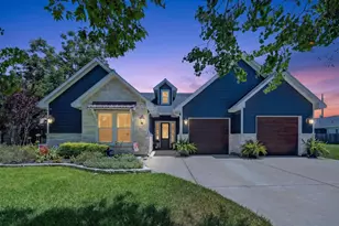 509 Texas St, Tomball, TX 77375 - Photo 1