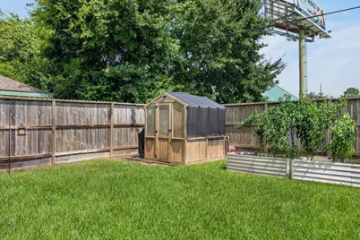 509 Texas St, Tomball, TX 77375 - Photo 37