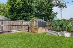 509 Texas St, Tomball, TX 77375 - Photo 37