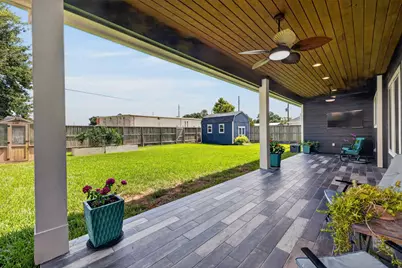 509 Texas St, Tomball, TX 77375 - Photo 35