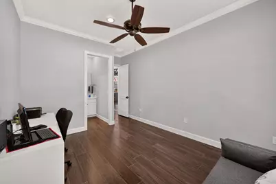 509 Texas St, Tomball, TX 77375 - Photo 29