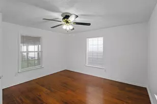 2701 Almendares Ave, Pasadena, TX 77506 - Photo 13