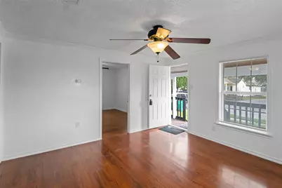 2701 Almendares Avenue, Pasadena, TX 77506 - Photo 9