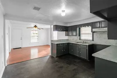 2701 Almendares Avenue, Pasadena, TX 77506 - Photo 11