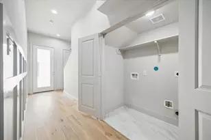 5221 Hillman St, Houston, TX 77023 - Photo 25