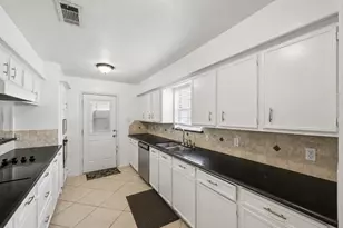 11707 Moltere Dr, Houston, TX 77065 - Photo 11