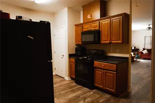 905 W Burleson St, Wharton, TX 77488 - Photo 17