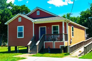 905 W Burleson St, Wharton, TX 77488 - Photo 1