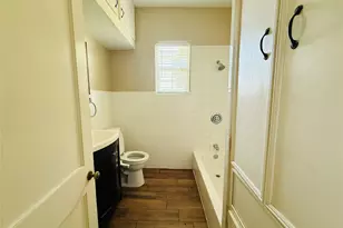 446 Zoe St, Houston, TX 77020 - Photo 13