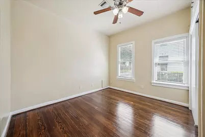 345 W 22nd Street, Houston, TX 77008 - Photo 9