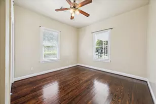 345 W 22nd St, Houston, TX 77008 - Photo 7