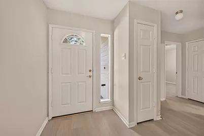 9202 Desirable Drive, La Porte, TX 77571 - Photo 3