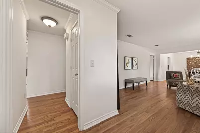 4505 Waycross Drive, Houston, TX 77035 - Photo 7