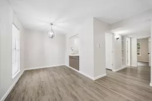 8939 Gaylord St, Houston, TX 77024 - Photo 5