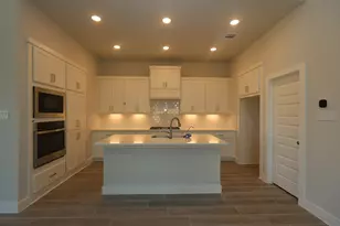 14916 Clover Mdw Ln, Montgomery, TX 77316 - Photo 3