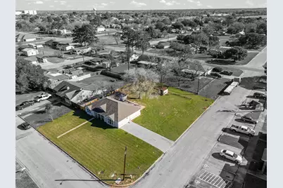 1740 6th Street, Hempstead, TX 77445 - Photo 3