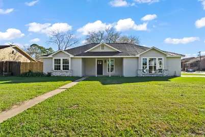 1740 6th Street, Hempstead, TX 77445 - Photo 1