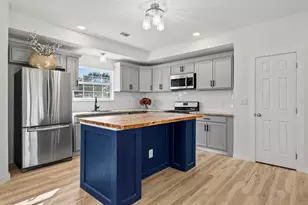 1740 6th St, Hempstead, TX 77445 - Photo 15