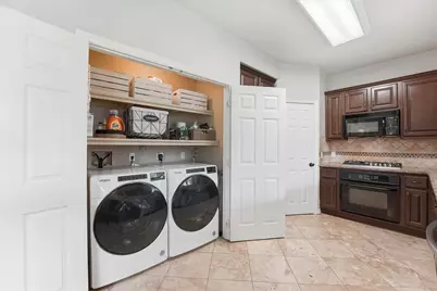 6215 Lake Chase Court, Katy, TX 77493 - Photo 9