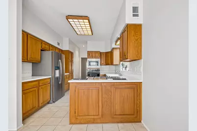 3902 Crystal Falls Drive, Missouri City, TX 77459 - Photo 7