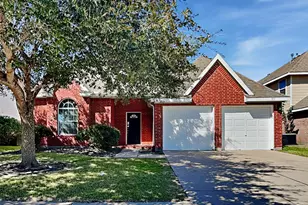 913 Almond St, Baytown, TX 77521 - Photo 1