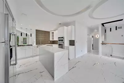 2206 Saxon Drive, Houston, TX 77018 - Photo 11