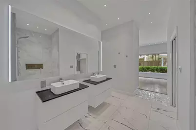 2206 Saxon Drive, Houston, TX 77018 - Photo 25