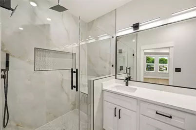 8013 Moon Beam Street #B, Houston, TX 77088 - Photo 13