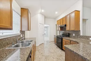 8211 Pastel Dawn Trce, Houston, TX 77049 - Photo 7