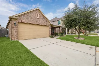 8211 Pastel Dawn Trace, Houston, TX 77049 - Photo 3