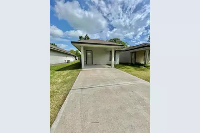 126 E Ash St, Angleton, TX 77515 - Photo 19
