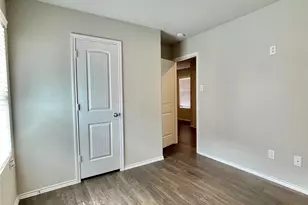 126 E Ash St, Angleton, TX 77515 - Photo 13